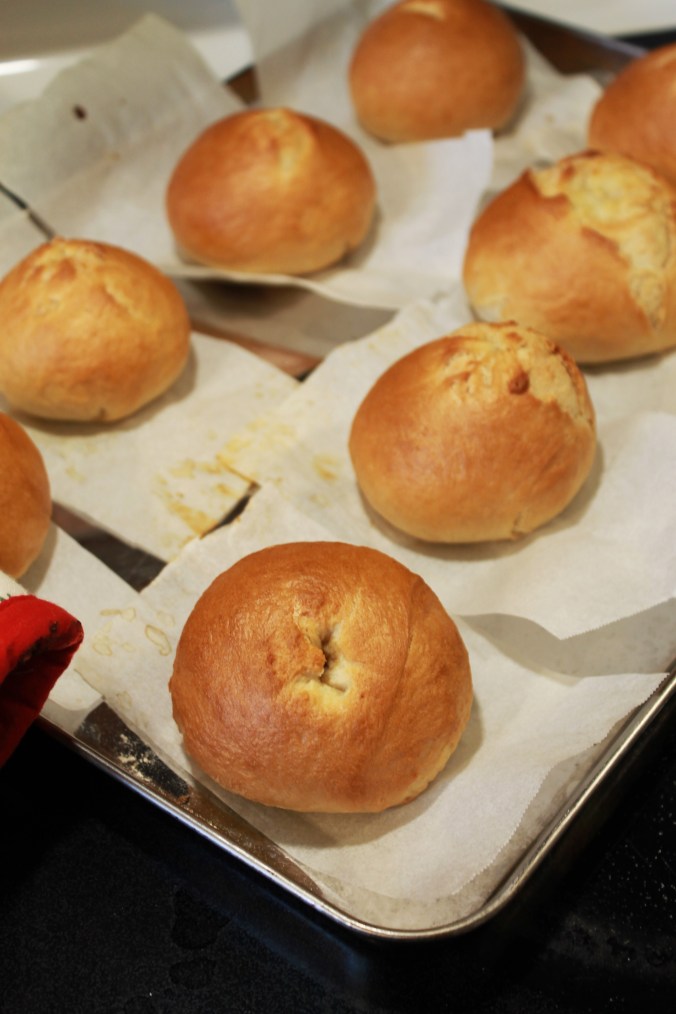 Bagels from Scratch (using&nbsp;Yeast)